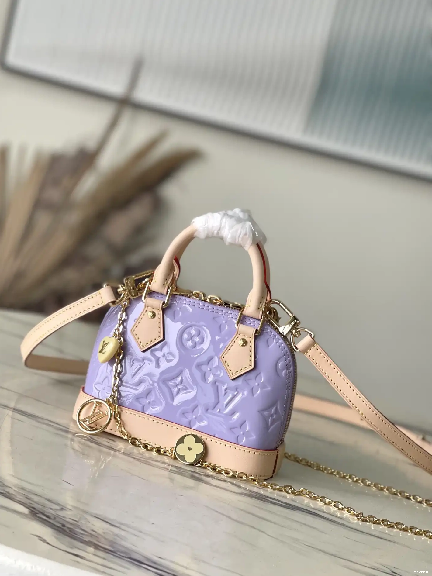 VUITTON LOUIS Alma-18*12*8cm Nano 0607